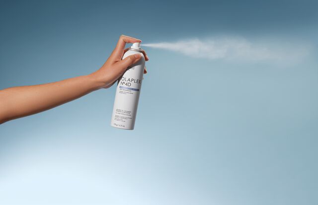 OLAPLEX® N°.4D Clean Volume Detox suchý šampon